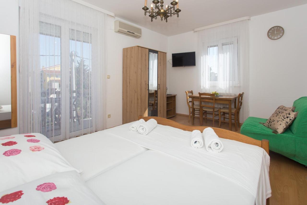 Apartments Villa Japeri Kaštela Exterior foto