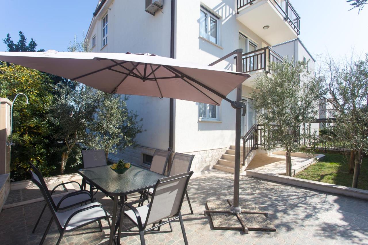 Apartments Villa Japeri Kaštela Exterior foto